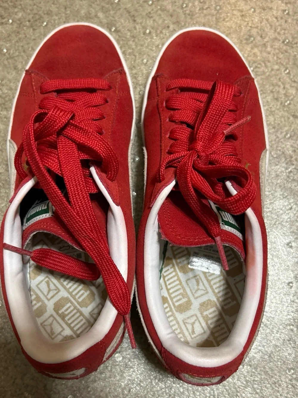 Puma Red and White Low-Top Sneakers with Gold Logo Accent